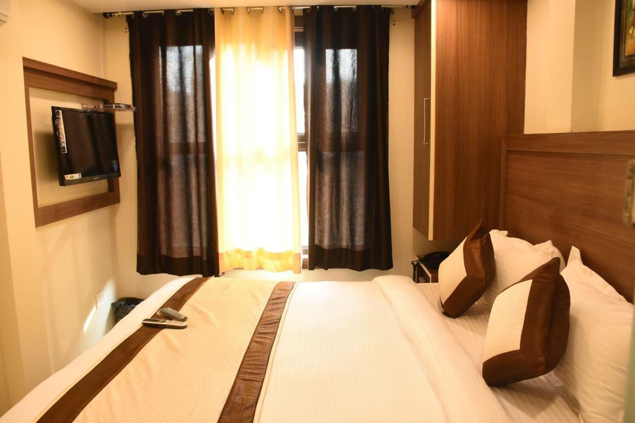 Hotel Kaushal Palace Nové Dillí Exteriér fotografie